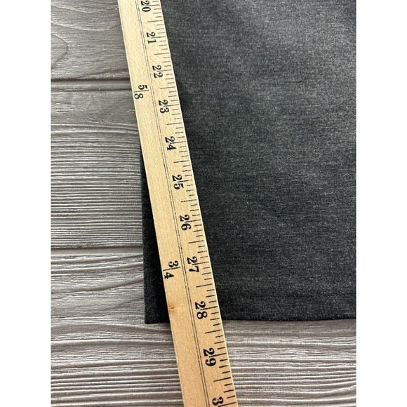 Chico's Women's 3 Short Gray Rayon Blend Straight Leg Pants Stretch - Picture 5 of 9